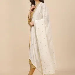 Dupatta Bazaar Embroidered Dupatta with Sequinned image 1
