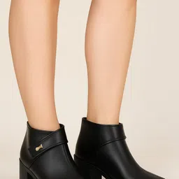 DIFEET Women Black Buckle Closure Ankle Boots-image-57