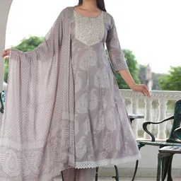 SINGNI Women Ethnic Motifs Regular Thread Work Pure Cotton Kurta with Trousers & With Dupatta-19