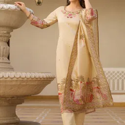 Gilori Women Ethnic MotifsRegular Thread Work Kurta with Trousers & With Dupatta-23