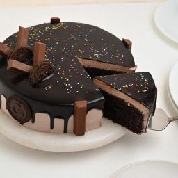 Kitkat Oreos Chocolate Cake-image-28