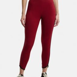 Jockey AW73 Women's Super Combed Cotton Leggings with Coin Pocket and Contrast Side Piping-image-4