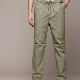 The Roadster Lifestyle Co. Men Loose Fit Trousers-picture-24