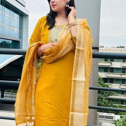 VredeVogel Geometric Yoke Design Zari Straight Kurta With Trouser And Dupatta image 3
