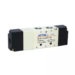 Aerotac 4A-220-08 6.35 mm (1/4 inch) 	Air Pilot Valve-34