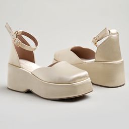 Shoetopia Solid Platform Heel Sandals - Golden-image-58