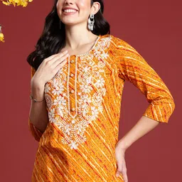 Anouk Women Paisley Embroidered Thread Work Straight Kurta-39