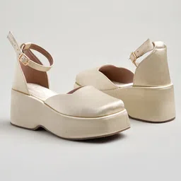 Shoetopia Solid Platform Heel Sandals - Golden-picture-10