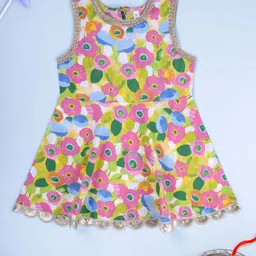 KiddoPanti Girls Floral Printed A-Line Cotton Kurta-picture-6