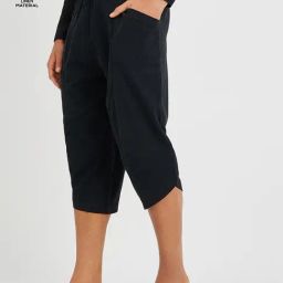 Styli Black Cotton Relaxed Fit Three-Fourths-image-2