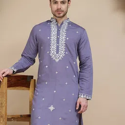 Jompers Men Geometric Embroidered Mirror Work Kurta-picture-4