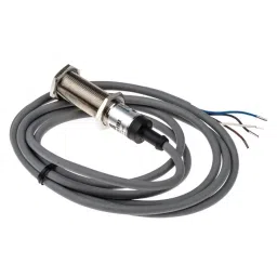 RS PRO Proximity Sensor Capacitive Barrel-Style M18x1 5 mm NPN 10-30 V DC IP67, 1845593-3