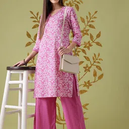 Anouk Floral Printed Lace Insert Detail Pure Cotton Straight Kurta with Trousers-17