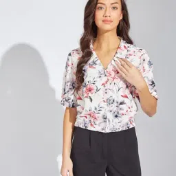 Latin Quarters Maroon Print Short Sleeves Casual Shirt-image-38