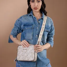Juicy Couture Beige Lunetta Printed Cross Body Bag-picture-39