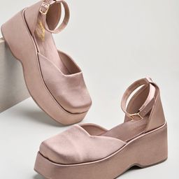 Shoetopia Solid With Buckle Closure Platform Heel Sandals - Peach-image-30