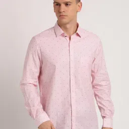 Turtle Light Pink Cotton Slim Fit Printed Shirt-image-66