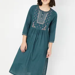 max Floral Yoke Design Thread Work Cotton A-Line Kurta-picture-46