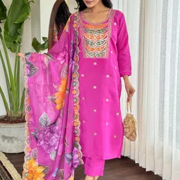 JAPNAAM Floral Embroidered Thread Work Chanderi Silk Kurta With Trousers & Dupatta-image-58
