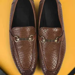Metro Men's Tan Loafers-picture-33