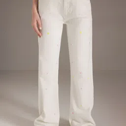 Trendyol Women Regular Fit Mid-Rise Clean Look Jeans-image-48