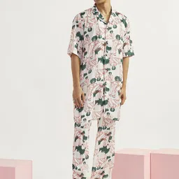 VASTRAMAY Abstract Printed Shirt Collar Short Sleeves Satin Straight Kurta with Trousers-image-26