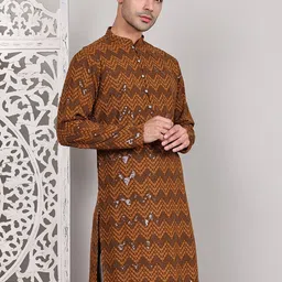 Jompers Men Geometric Embroidered Sequinned Kurta-picture-38