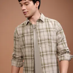 HIGHLANDER Men Slim Fit Spread Collar Tartan Checked Cotton Casual Shirt-image-45