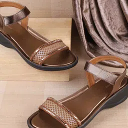 WALKWAY by Metro Textured Block Peep Toes with Buckles-6