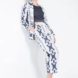 SHOWOFF Woven Design Top & Trouser With Blazer Co-Ords-image-52