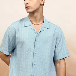 HIGHLANDER Men Mocklino Dobby Textured Solid Cuban Collar Relaxed Shirt-image-50