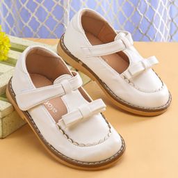 Babyoye Velcro Closure Solid Coloured Casual Shoes With Bow Applique - White-image-49