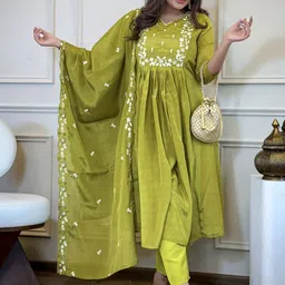 URMIR FASHION Women Ethnic Motifs Embroidered Empire Thread Work Kurta with Trousers & With Dupatta-picture-1