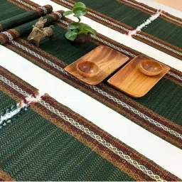 Peepul Tree Handmade Set of 4 Dining Table Mats and 1 Table Runner in Green image 2