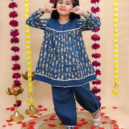 BownBee Cotton Woven Full Sleeves Fish Printed Gota Lace Embellished Kurti Pant Set - Blue-image-60