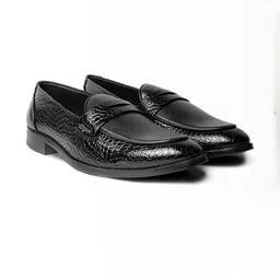 Bold Bunny Men Textured Leather Loafers Casual Shoes-picture-22