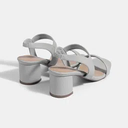 LEMON & PEPPER Block Sandals with Buckles image 2