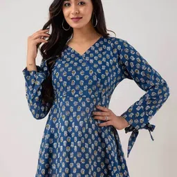 Rangun Women Floral Printed V-Neck Anarkali Kurti-picture-25