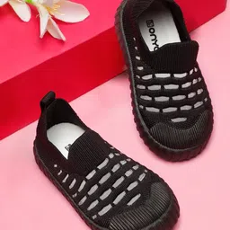 ONYC Mesh Detailed & Abstract Designed Slip On Shoes - Black-picture-48