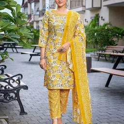 ODETTE Women Floral Printed Gotta Patti Straight Kurta with Trousers & Dupatta-picture-42