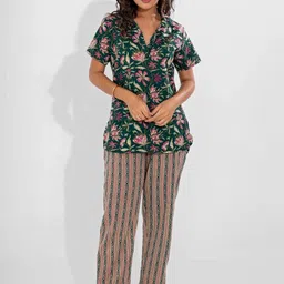 FEATHERS CLOSET Printed Pure Cotton Tunic With Trousers Co-Ords-picture-2