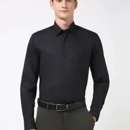 Peter England Black Cotton Regular Fit Printed Shirt-image-23
