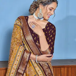 DIVASTRI Ajrak Block Designer Block Print Saree image 2