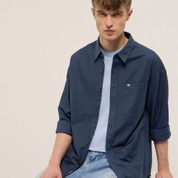 THE BEAR HOUSE Men Relaxed Fit Solid Spread Collar Cotton Casual Shirt-image-37