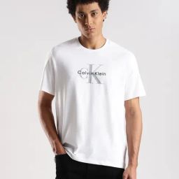 Calvin Klein Jeans White Cotton Comfort Fit Logo Printed T-Shirt-image-25