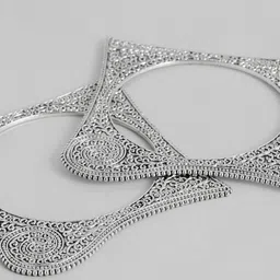 LAIDA Set of 2 Silver-Plated German Silver Oxidised Square Bangles image 3