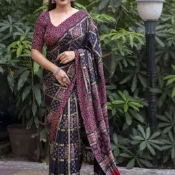J 6 DESIGNER Ethnic Motifs Printed Patola Saree-picture-48