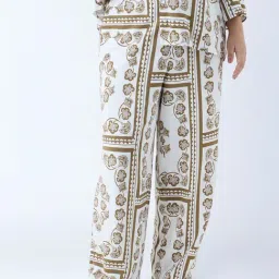 Gia by Westside Olive Floral Printed High-Rise Trousers-picture-46