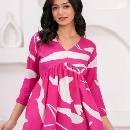 Sarai Women Printed Empire Top-picture-26