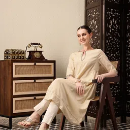 House of Pataudi Striped Keyhole Neck Sequinned A-Line Jashn Kurta-39